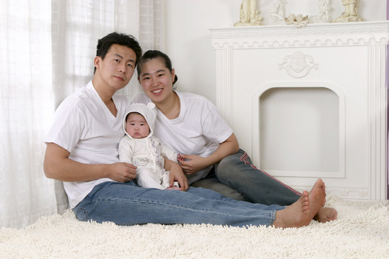 백일만에 찍은 가족사진...