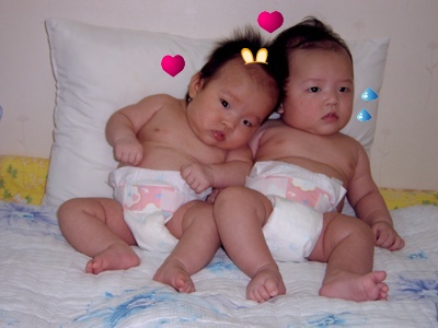 ~저희 쌍둥이처럼 보여요??~친구예요