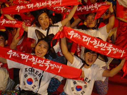 천하무적 아줌마! 태극전사에게 보내는 열띤 응원!!