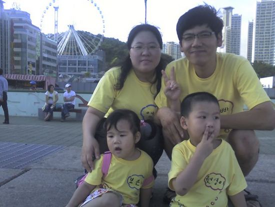 지난 여름에..가족티입고