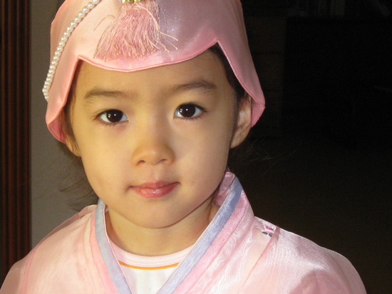 수빈이 한복입은 모습 어때요...