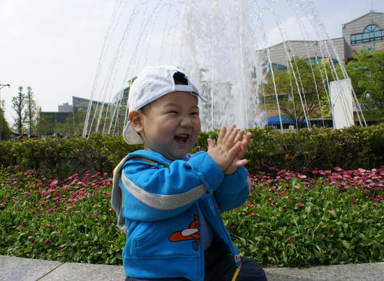 우리아이 이만큼 컸어요