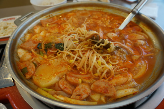 쫄깃한 수제햄이 맛있는 박가부대찌개~ 먹고왔어요