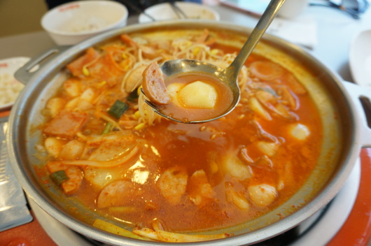 쫄깃한 수제햄이 맛있는 박가부대찌개~ 먹고왔어요