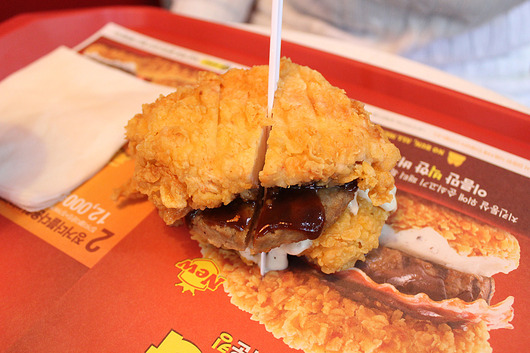 징거더블다운킹 진정한 치킨버거를 맛보다