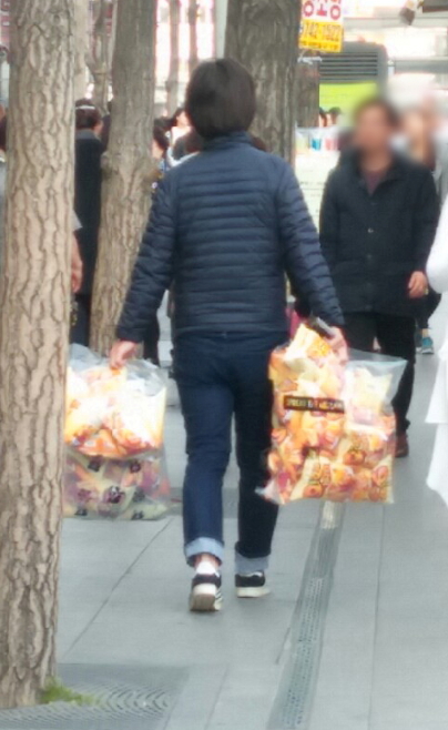 오메.. 동대문에서 오감자 다 털어가는 듯