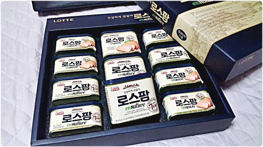 친척들에게 받은 추석선물세트에요