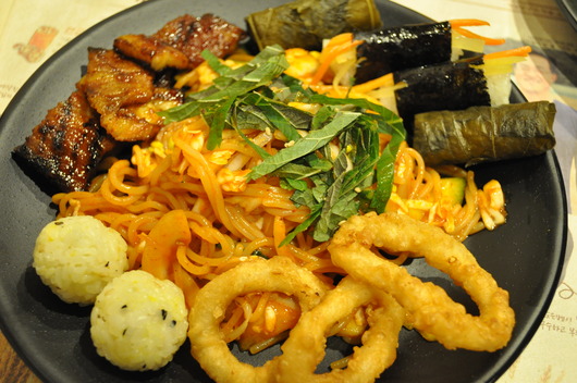 오랜만에 한식뷔페에 다녀왔습니다 맛있네요