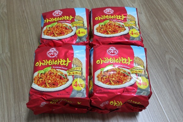 오뚜기 아라비아따 한상자 푸짐하게 받았어요 ^^