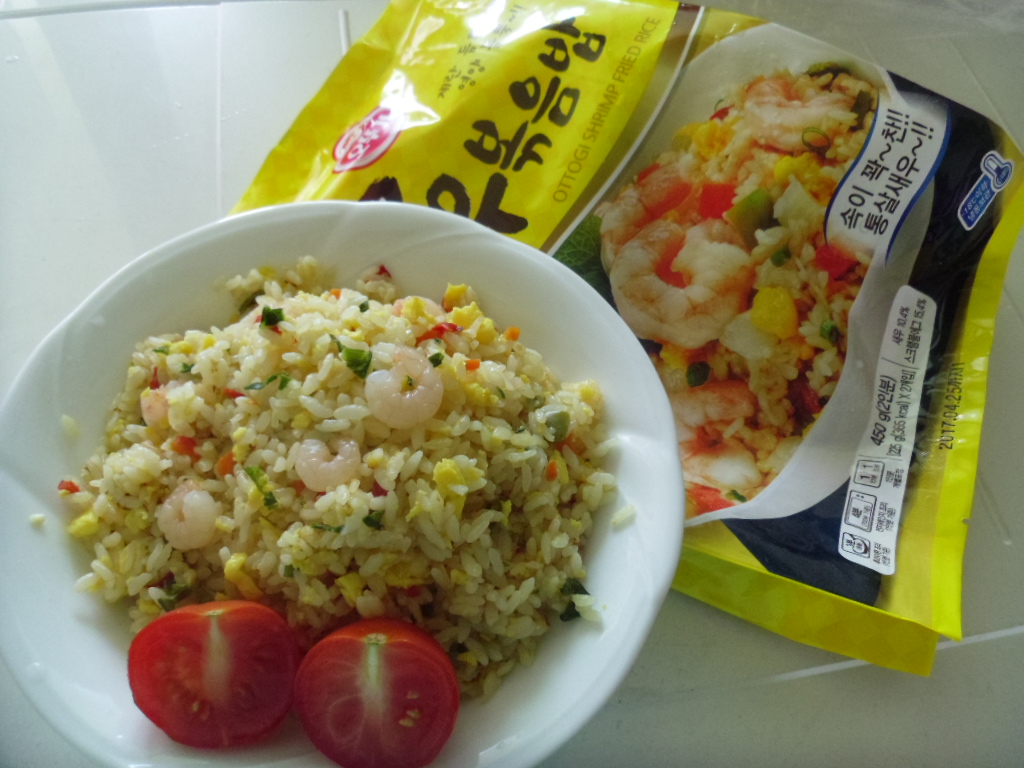 오뚜기 맛있는 새우볶음밥 간편하고 좋네요