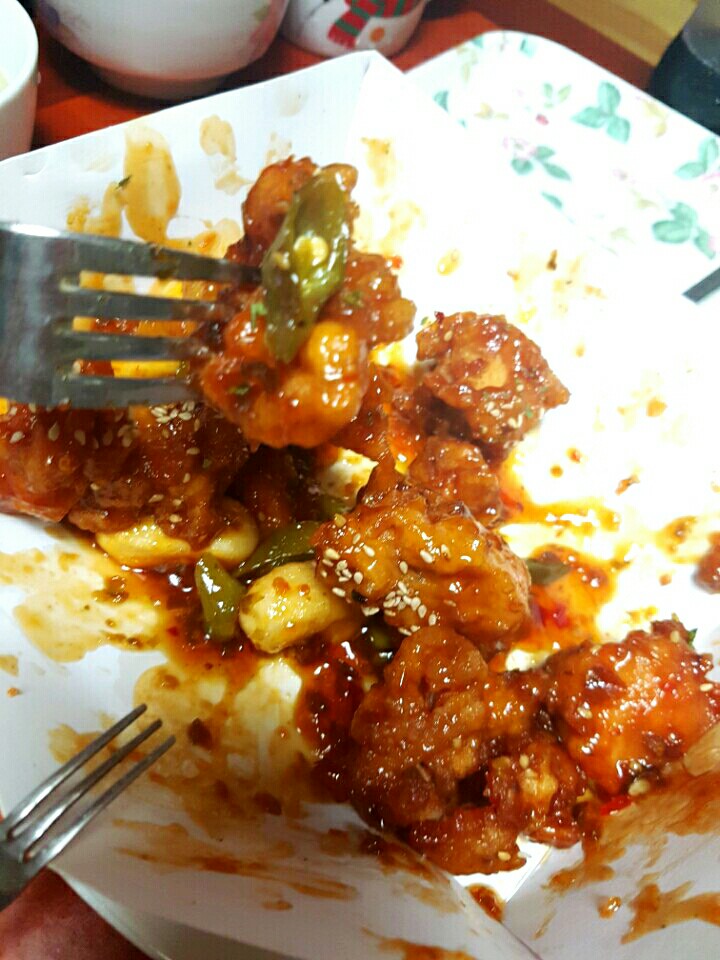 치킨매니아 청양불고추치킨 굿굿~