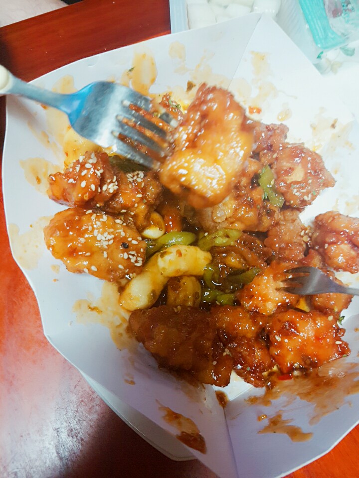 치킨매니아 청양불고추치킨 굿굿~