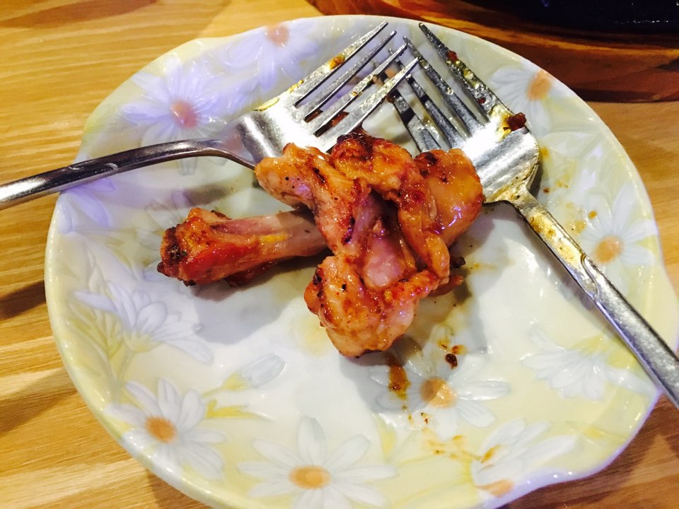 치킨매니아 까망마늘오븐구이 맛있네요