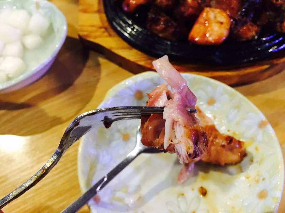 치킨매니아 까망마늘오븐구이 맛있네요