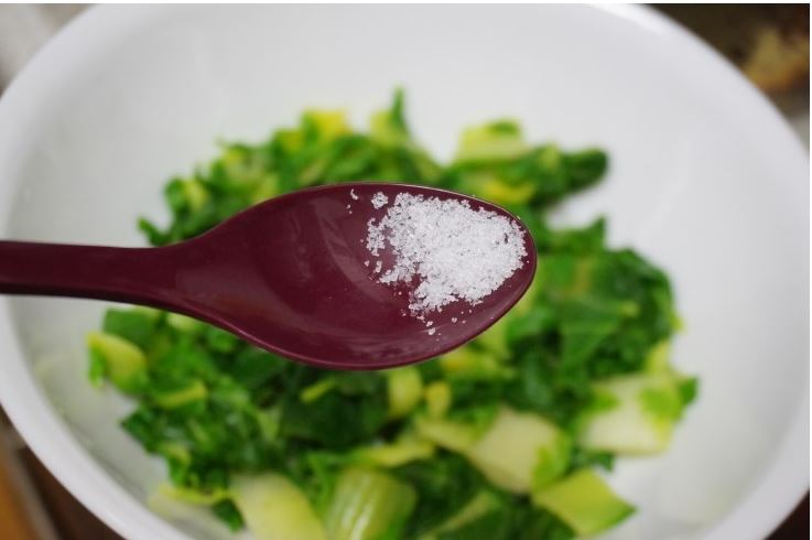 들깨가루를 넣은 봄동 ..