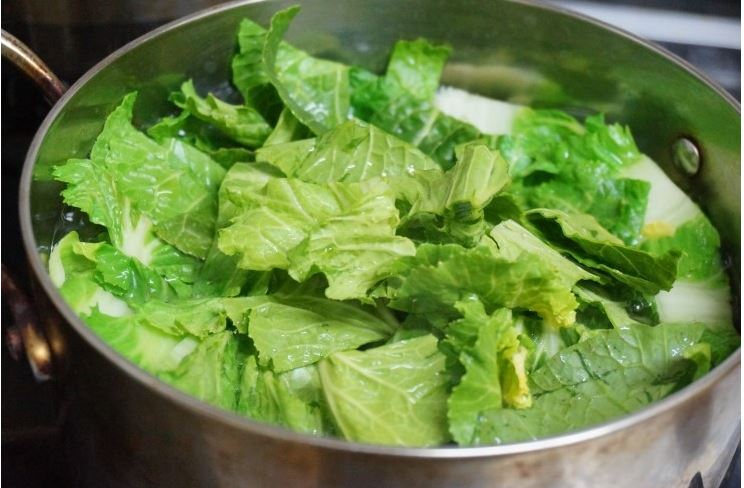 들깨가루를 넣은 봄동 ..