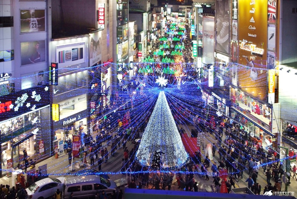 부산 중구 광복동의 어..