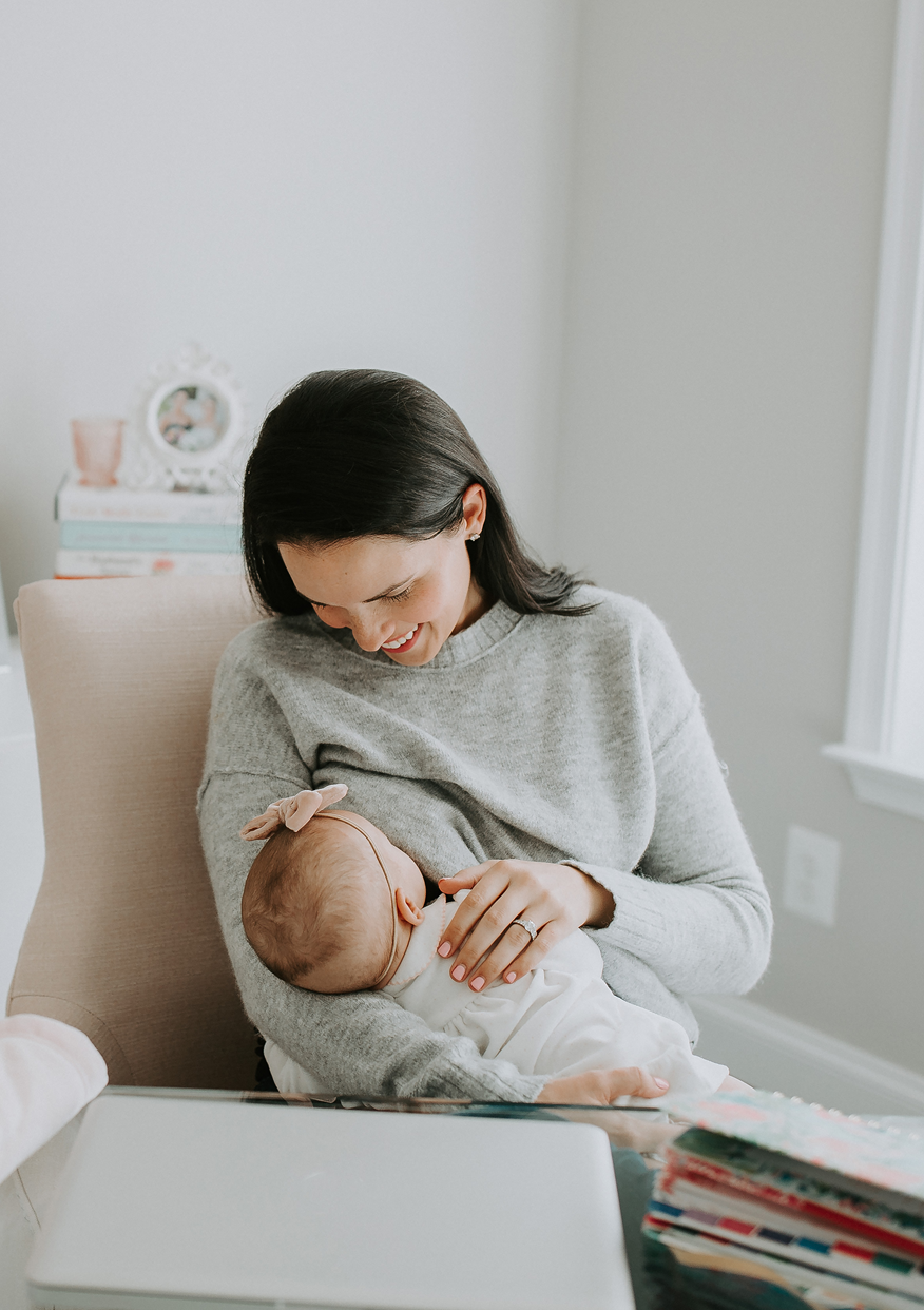 모유 수유 직관하려는 ..