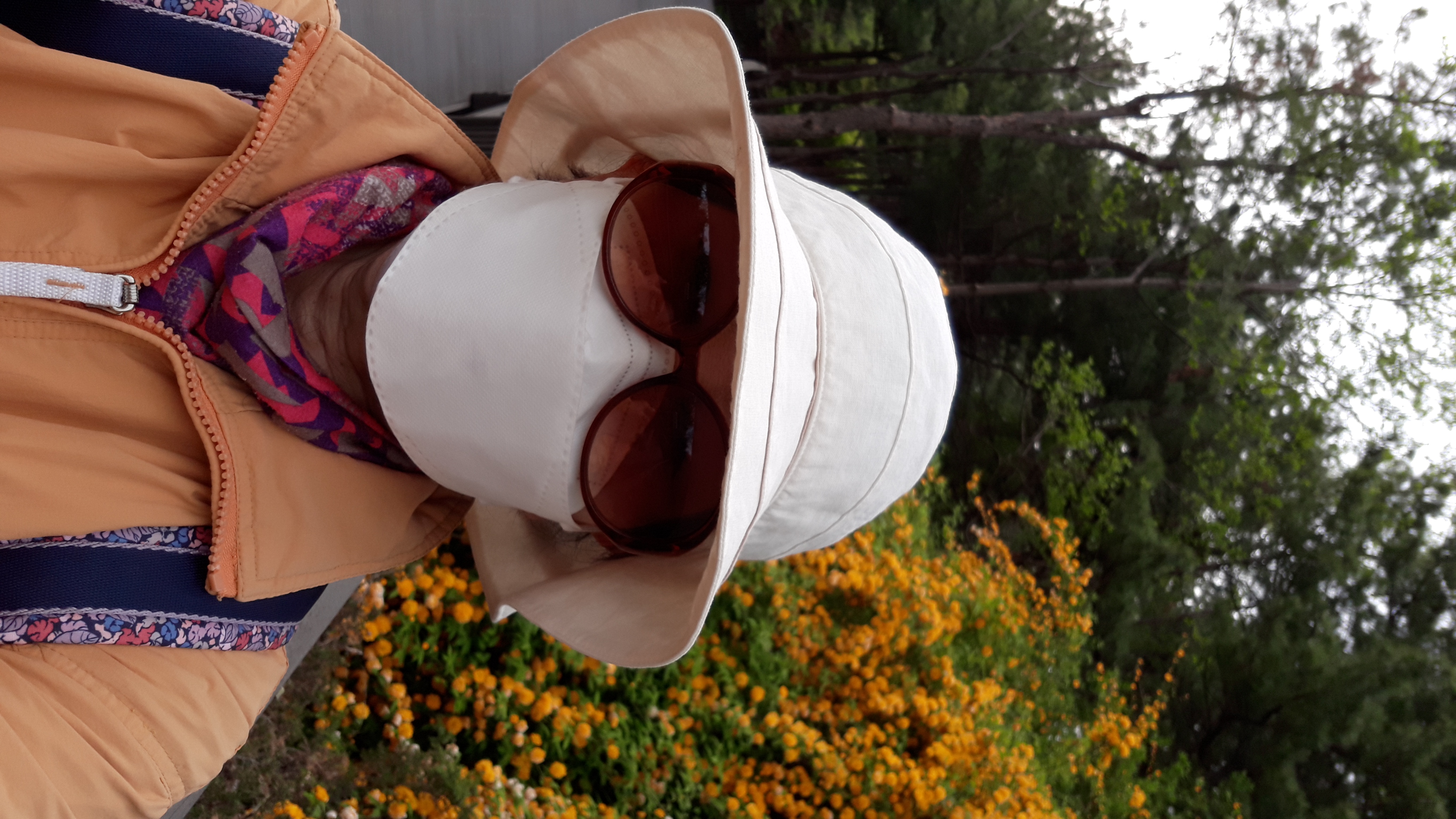 나는 아직도 여자이고 ..