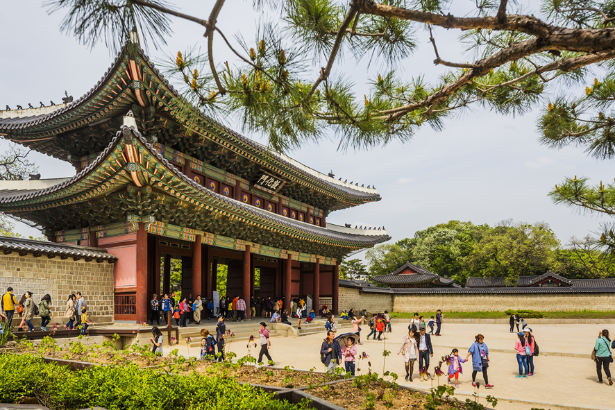 궁, 능 관람료 현실화..